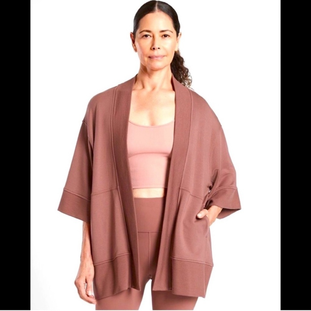⚡️Athleta Rose Lotus Wrap